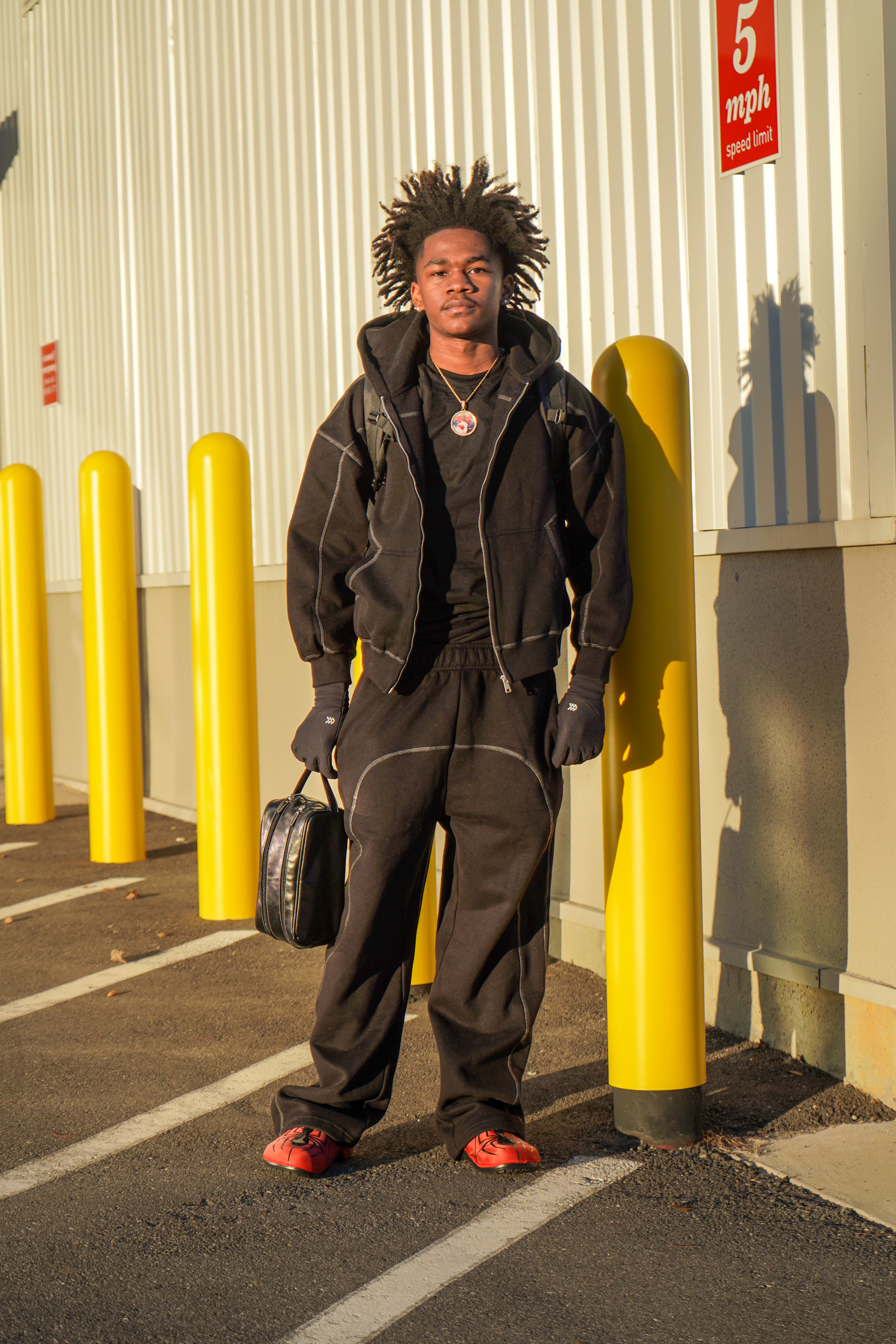 Contrast-Stitched Boxy Fleece Zip Hoodie